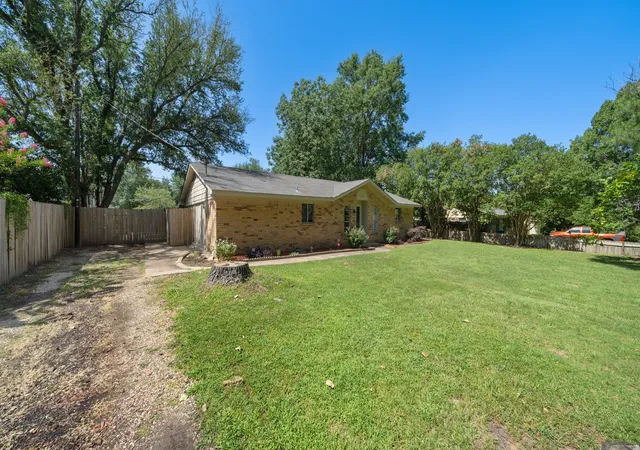 Photo 3 of Single family home for sale at 1399 Vz County Road 1803, Grand Saline, TX 75140 | MLS# 20991353 | Listing updated on 2026-08-04