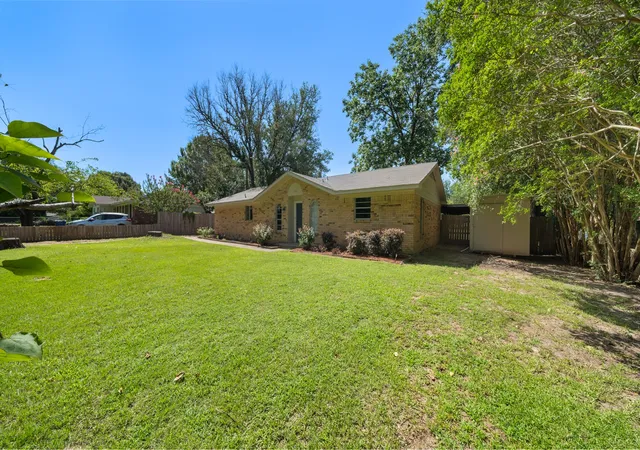 Photo 3 of Single family home for sale at 1399 Vz County Road 1803, Grand Saline, TX 75140 | MLS# 20991353 | Listing updated on 2026-08-04