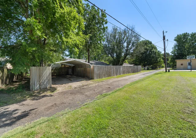 Photo 4 of Single family home for sale at 1399 Vz County Road 1803, Grand Saline, TX 75140 | MLS# 20991353 | Listing updated on 2026-08-04