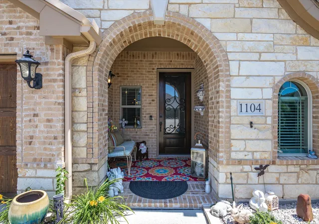 4th image of 1104 Canterbury Ln, Forney, TX 75126 | MLS# 20998926