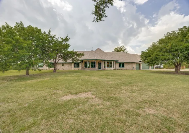 Homes for sale in Whitewright, TX | 3244 Joe Davis Rd, Whitewright, TX 75491 | MLS# 20996220