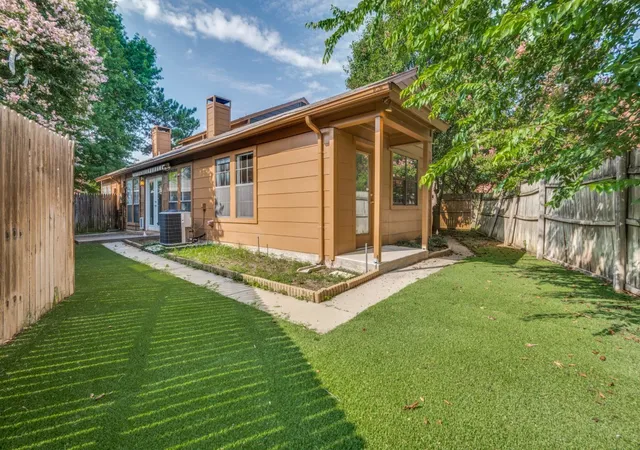 25th image of 107 Brentwood Ct, Irving, TX 75061 | MLS# 20999468