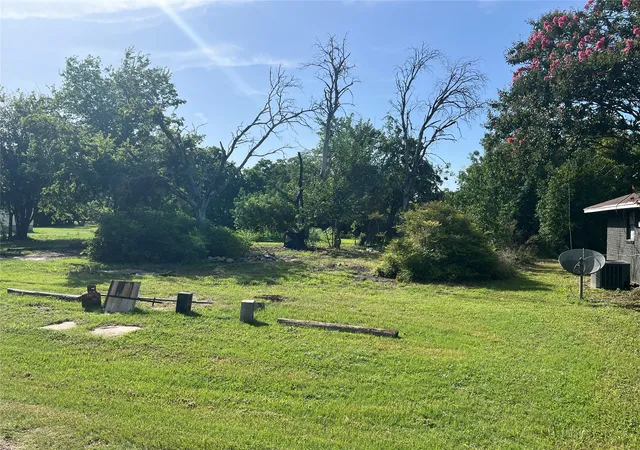 Photo 2 of Land for sale at 791 Hardeman, Italy, TX 76651 | MLS# 21000103 | Listing updated on 2026-07-15