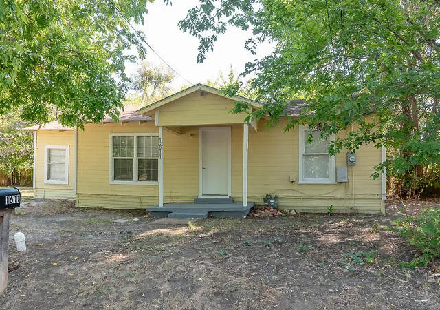 Homes for sale in Greenville, TX | 1611 Clark St, Greenville, TX 75401 | MLS# 20988049