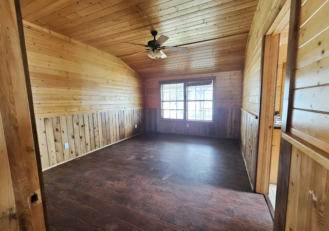 Homes for sale in Cleburne, TX | 3920 County Road 805b, Cleburne, TX 76031 | MLS# 21002883