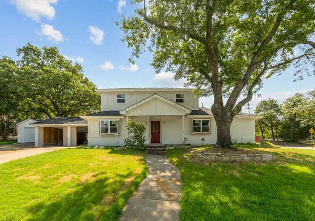 Photo 1 of Sale Pending at 600 Overland Trl, Southlake, TX 76092 | MLS# 20990877 | Listing updated on 2026-09-01