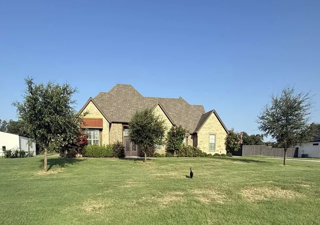 Photo 1 of Single family home for sale at 125 Lucky Ridge Ln, Boyd, TX 76023 | MLS# 21003063 | Listing updated on 2026-07-10