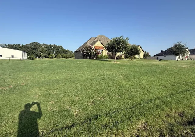 Photo 2 of Single family home for sale at 125 Lucky Ridge Ln, Boyd, TX 76023 | MLS# 21003063 | Listing updated on 2026-07-10