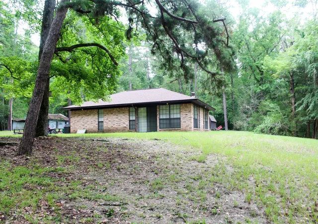Homes for sale in Grapeland, TX | 2733 County Road 1560, Grapeland, TX 75844 | MLS# 21002910