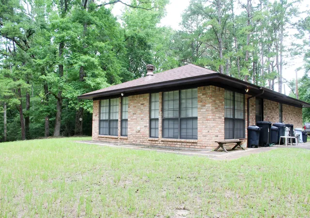 Homes for sale in Grapeland, TX | 2733 County Road 1560, Grapeland, TX 75844 | MLS# 21002910