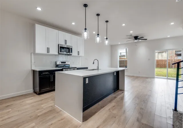 Photo 2 of Sale Pending at 2414 Merlin St, Dallas, TX 75215 | MLS# 21004726 | Listing updated on 2026-09-02