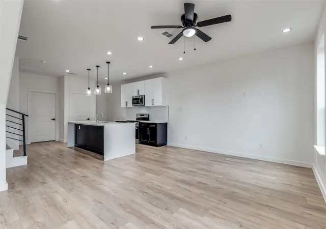 Photo 3 of Sale Pending at 2414 Merlin St, Dallas, TX 75215 | MLS# 21004726 | Listing updated on 2026-09-02