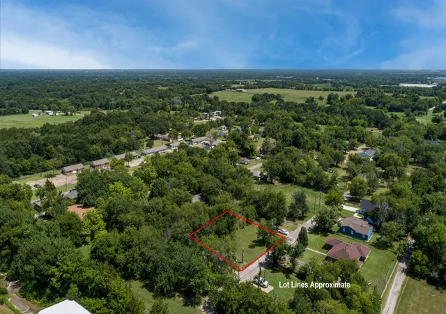 Photo 2 of Land for sale at 119 Norris St, Commerce, TX 75428 | MLS# 21005539 | Listing updated on 2026-07-21