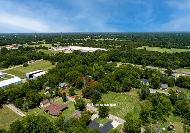 Photo 3 of Land for sale at 119 Norris St, Commerce, TX 75428 | MLS# 21005539 | Listing updated on 2026-07-21
