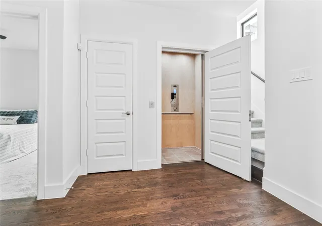 Photo 3 of Single family home for sale at 510 Winners Cir, Rowlett, TX 75088 | MLS# 21005776 | Listing updated on 2026-08-31
