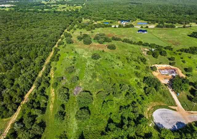 Homes for sale in Nocona, TX | 354 Trailride Ln, Nocona, TX 76255 | MLS# 21007503