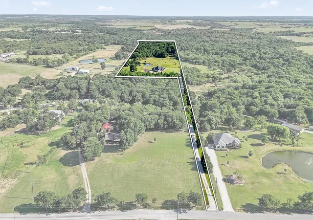 Photo 2 of Single family home for sale at 2340 Wright Rd, Sherman, TX 75092 | MLS# 21006770 | Listing updated on 2026-07-09