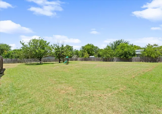 Homes for sale in Riesel, TX | 102 Brookshire, Riesel, TX 76682 | MLS# 21007879