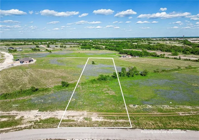 Photo 2 of Land for sale at 83 Crest View Trl, Hillsboro, TX 76645 | MLS# 21007508 | Listing updated on 2026-07-18