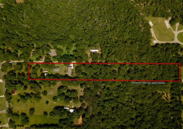Photo 2 of Manufactured home for sale at 1468 Cedar Mills Rd, Gordonville, TX 76245 | MLS# 21011483 | Listing updated on 2026-08-19