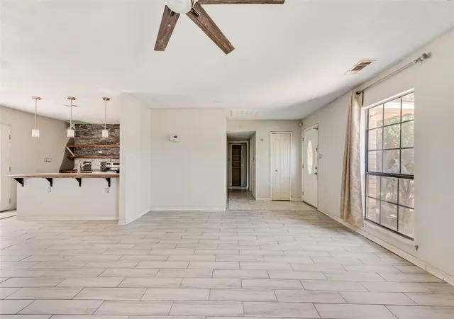 Photo 3 of Single family home for sale at 9502 Zelkova Cir, Dallas, TX 75249 | MLS# 21006365 | Listing updated on 2026-07-18