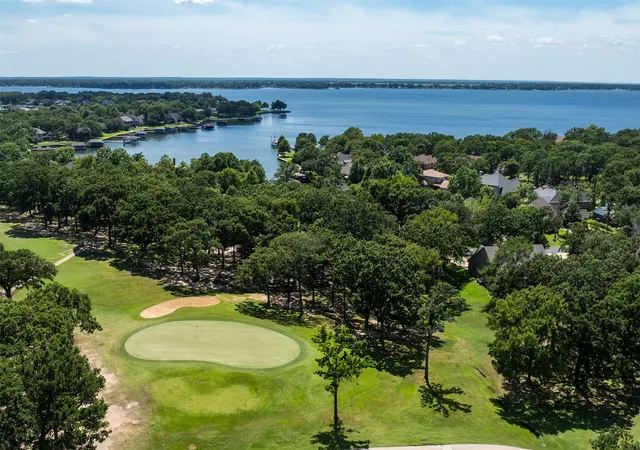 2nd image of 371 Saint Andrews Dr, Mabank, TX 75156 | MLS# 21001917
