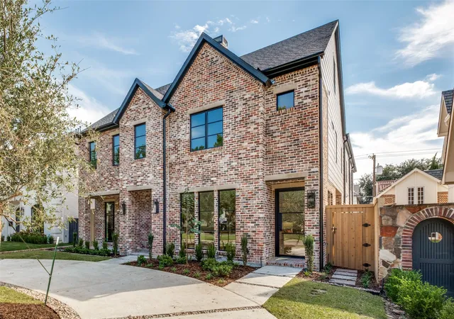Homes for sale in University Park, TX | 3605 Mcfarlin Blvd, University Park, TX 75205 | MLS# 21011477