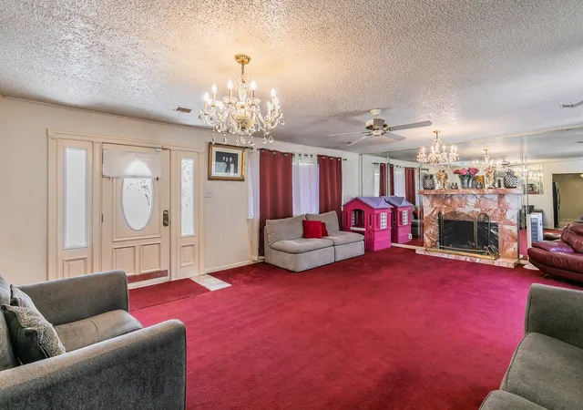 Photo 4 of Single family home for sale at 6207 Lyndon B Johnson Fwy, Dallas, TX 75240 | MLS# 21010264 | Listing updated on 2026-07-27