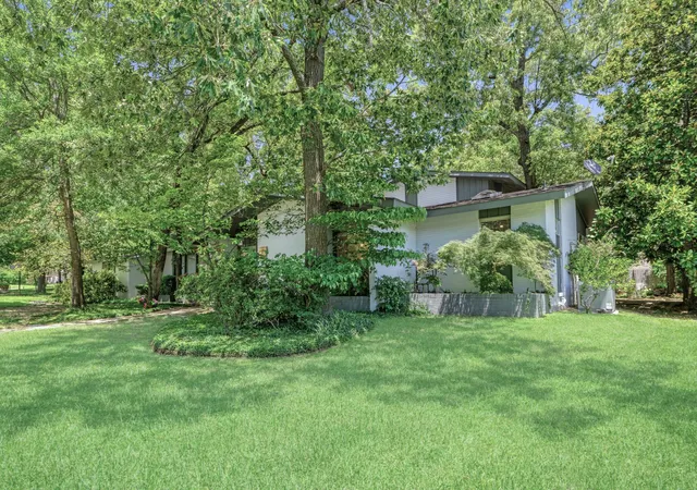 Photo 3 of Sale Pending at 3160 Allen, Paris, TX 75460 | MLS# 21012019 | Listing updated on 2026-08-24