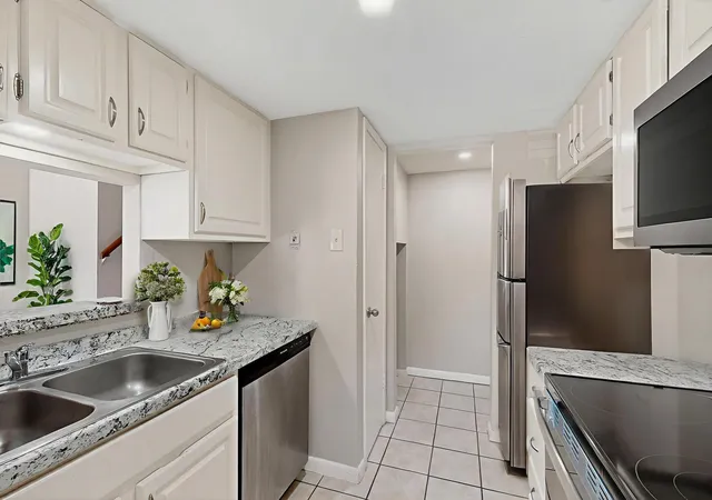 Photo 3 of Condo for sale at 11311 Audelia Rd #165, Dallas, TX 75243 | MLS# 21013639 | Listing updated on 2026-07-24
