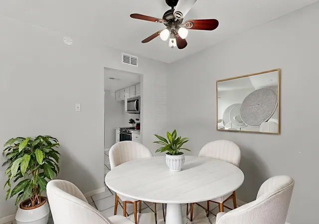 Photo 4 of Condo for sale at 11311 Audelia Rd #165, Dallas, TX 75243 | MLS# 21013639 | Listing updated on 2026-07-24