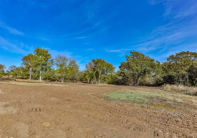 Photo 3 of Land for sale at 4401 E Hwy 82, Gainesville, TX 76240 | MLS# 21015332 | Listing updated on 2026-07-15