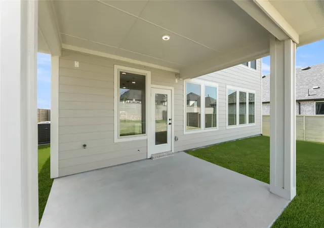 Photo 4 of Sale Pending at 8413 Acorn, Justin, TX 76247 | MLS# 21016230 | Listing updated on 2026-07-28