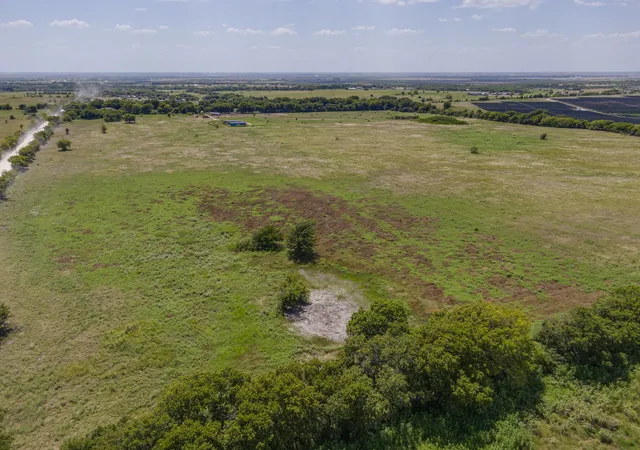 Photo 4 of Land for sale at Tbd Hcr 4311, Hillsboro, TX 76645 | MLS# 21016817 | Listing updated on 2026-08-26