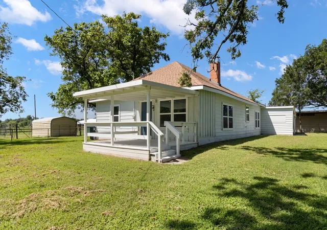 Photo 1 of Sale Pending at 3607 Nw County Road 1100, Corsicana, TX 75110 | MLS# 21015850 | Listing updated on 2026-07-21