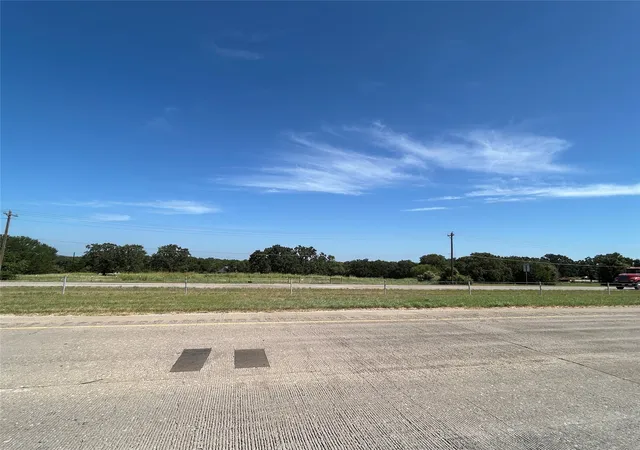 Photo 4 of Sale Pending at 6088 Us Hwy 380, Bridgeport, TX 76426 | MLS# 21017434 | Listing updated on 2026-08-31