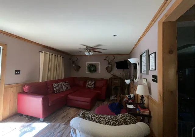 3rd image of 9640 Mooringsport Latex Rd, Mooringsport, LA 71060 | MLS# 21018737