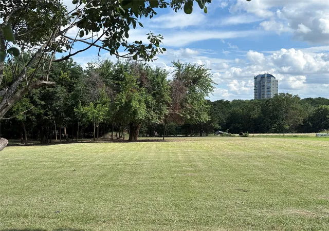Photo 2 of Land for sale at 37 Hanna Cove Dr, Denison, TX 75020 | MLS# 21019494 | Listing updated on 2026-09-26