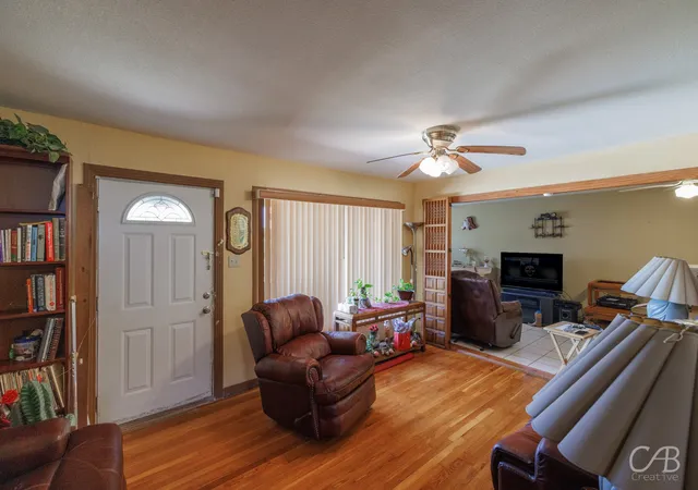 Photo 2 of Single family home for sale at 1406 W Commerce St, Eastland, TX 76448 | MLS# 21017177 | Listing updated on 2026-07-28