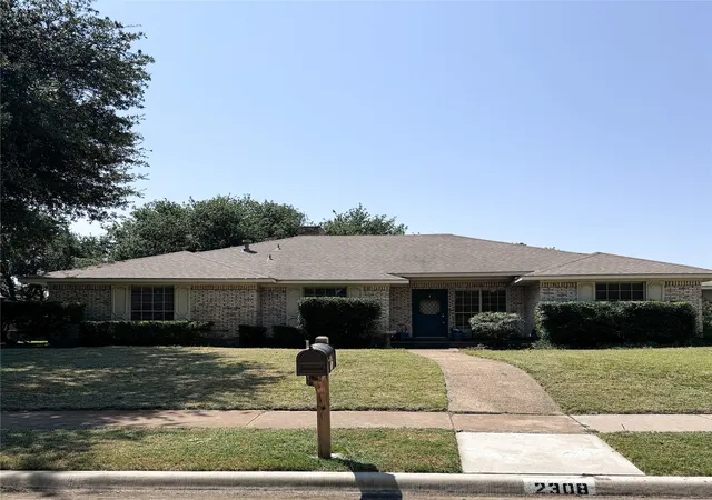 Homes for sale in Plano, TX | 2308 Cliffside Dr, Plano, TX 75023 | MLS# 21007672