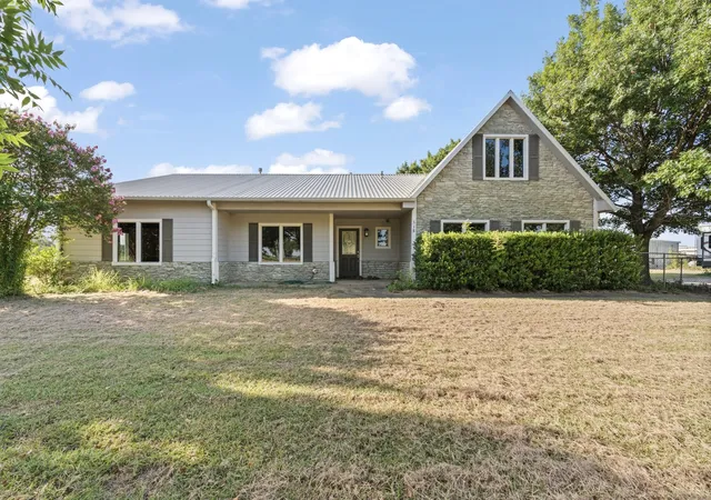 Homes for sale in Hillsboro, TX | 318 Hcr 4247, Hillsboro, TX 76645 | MLS# 21020366