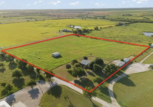 Homes for sale in Hillsboro, TX | 318 Hcr 4247, Hillsboro, TX 76645 | MLS# 21020366