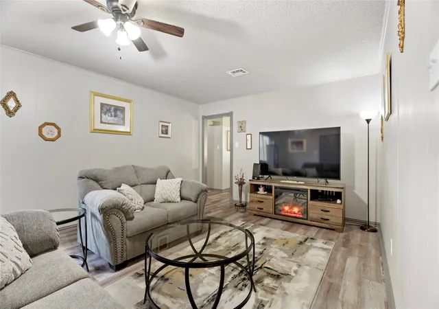 Homes for sale in Hillsboro, TX | 1415 Meadowlark Dr, Hillsboro, TX 76645 | MLS# 20999897