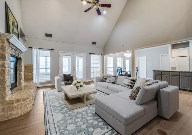Photo 2 of Single family home for sale at 500 Navajo Ct, Runaway Bay, TX 76426 | MLS# 21020336 | Listing updated on 2026-08-20