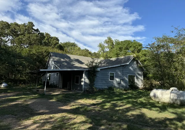 Homes for sale in Bagwell, TX | 137 County Road 2362, Bagwell, TX 75412 | MLS# 21022692