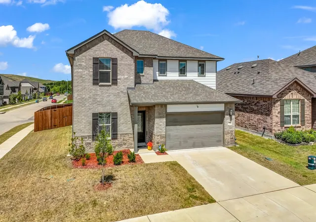 2nd image of 2860 Fox Trail Ln, Fort Worth, TX 76108 | MLS# 21021816