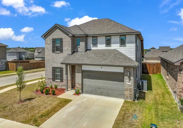 4th image of 2860 Fox Trail Ln, Fort Worth, TX 76108 | MLS# 21021816
