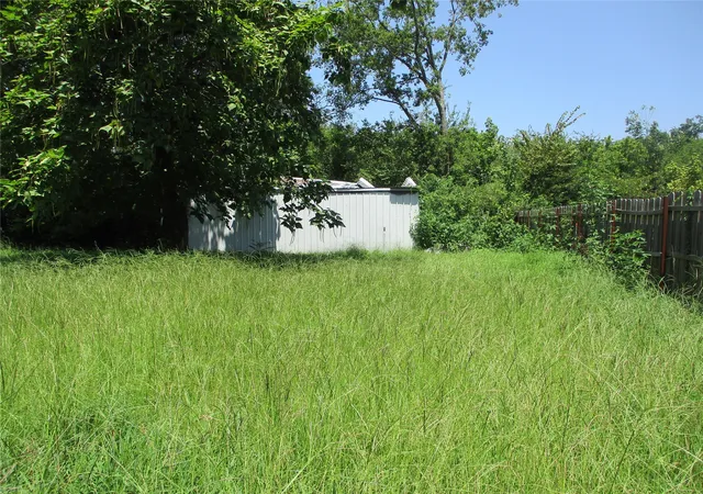 Photo 3 of Land for sale at Tbd Wood St, Emory, TX 75440 | MLS# 21023965 | Listing updated on 2026-09-22