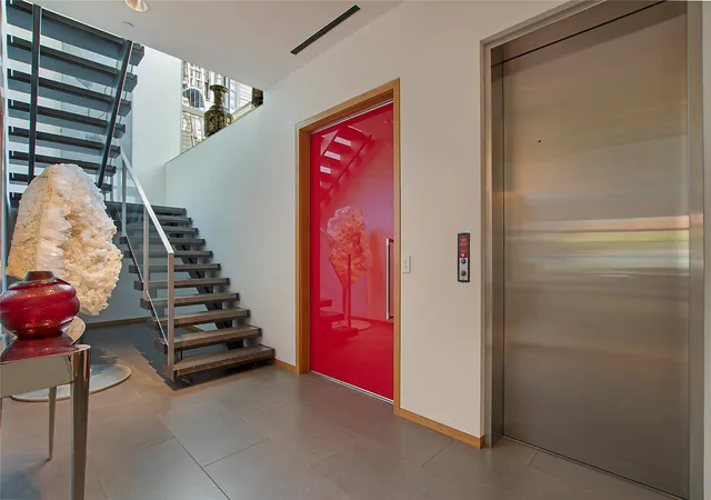 Photo 3 of Sale Pending at 2913 Sale St, Dallas, TX 75219 | MLS# 20978297 | Listing updated on 2026-08-20