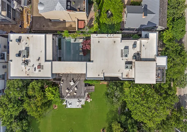 Photo 4 of Sale Pending at 3508 Gillespie St, Dallas, TX 75219 | MLS# 21025772 | Listing updated on 2026-08-20